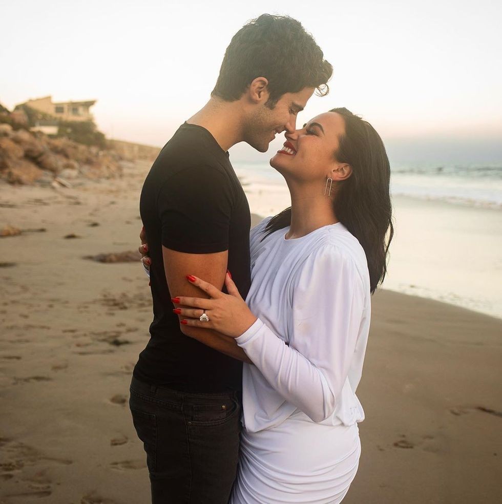 demi-lovato-max-ehrich-ring-1595533985.jpg
