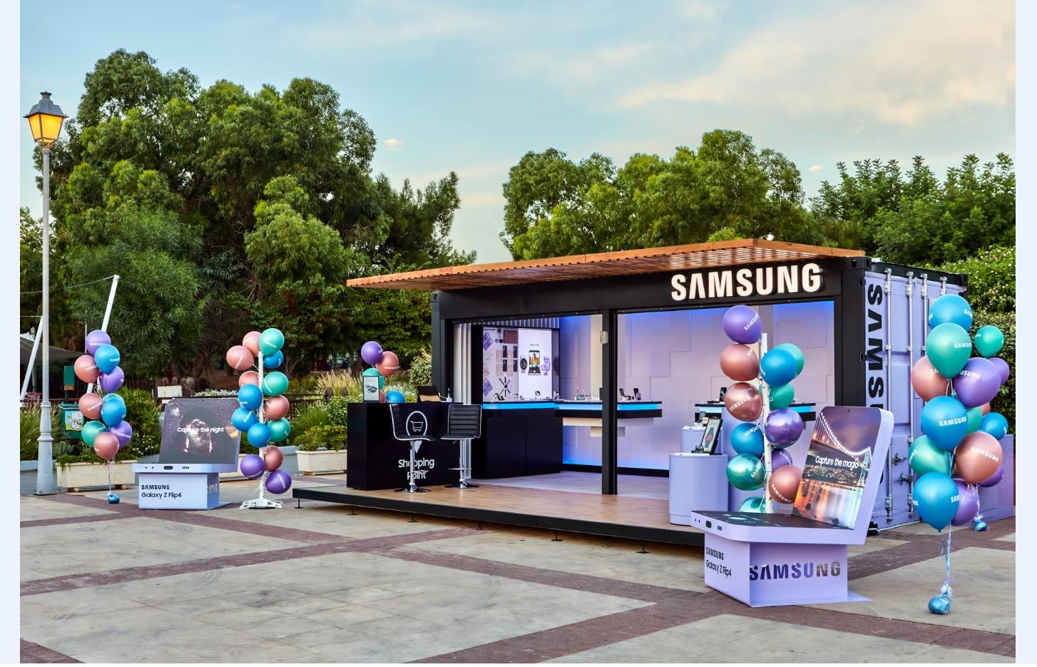 samsungpopupstore-athens-0-lubpF.jpg