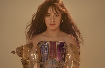 H Camila Cabello μας συστήνει το «Romance»