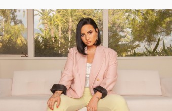 Η Demi Lovato ισχυρίζεται ότι ήρθε σε επαφή με εξωγήινους!