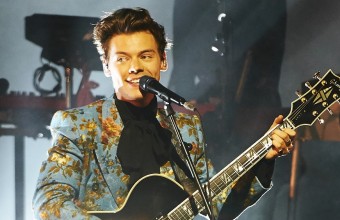 Ο Harry Styles κυκλοφορεί νέο single και music video 