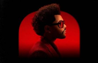 Το "Blinding Lights" στο Top 10 του Billboard για ένα χρόνο!