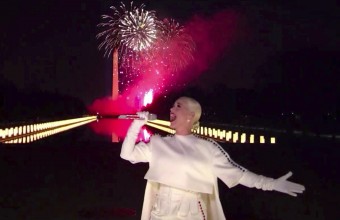 Η Katy Perry έκλεισε την ορκωμοσία του Joe Biden με μια επική επίδειξη πυροτεχνημάτων!