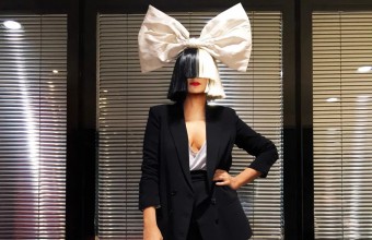 Sia: Συμφωνία 180 εκατ. δολαρίων για το 50% του μουσικού της καταλόγου