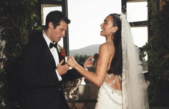 Dua Lipa αποκαλύπτει το εντυπωσιακό νυφικό Chanel που φόρεσε στον γάμο της