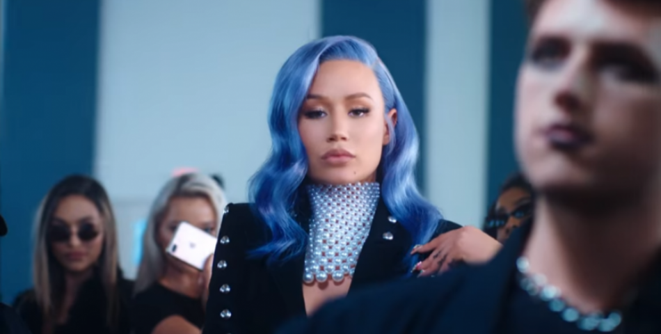 H Iggy Azalea επέστρεψε με την "Sally Walker" 