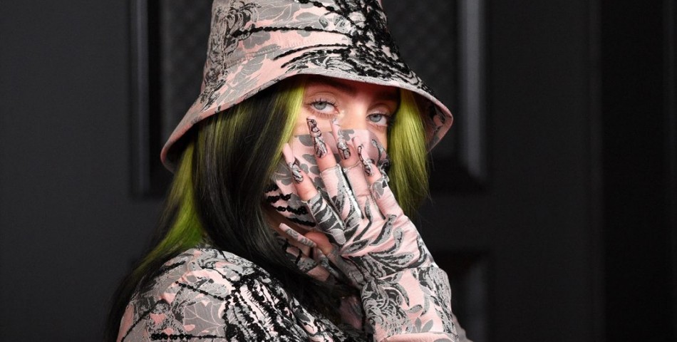 Η Billie Eilish έκανε την πιο εντυπωσιακή αλλαγή στα μαλλιά της!