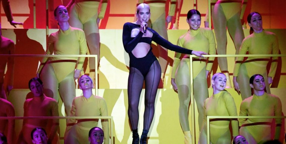 H Dua Lipa μάγεψε στην έναρξη των MTV EMA 2019 με το «Don’t Start Now» 