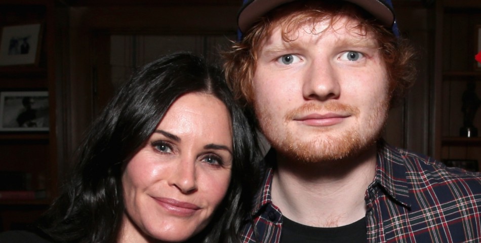 Ed Sheeran και Courteney Cox χορεύουν τη χορογραφία του Ross και της Monica από τα «Φιλαράκια»