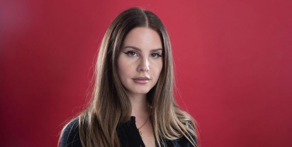 Η Lana Del Rey κυκλοφορεί τρία νέα τραγούδια από το επερχόμενο άλμπουμ της!