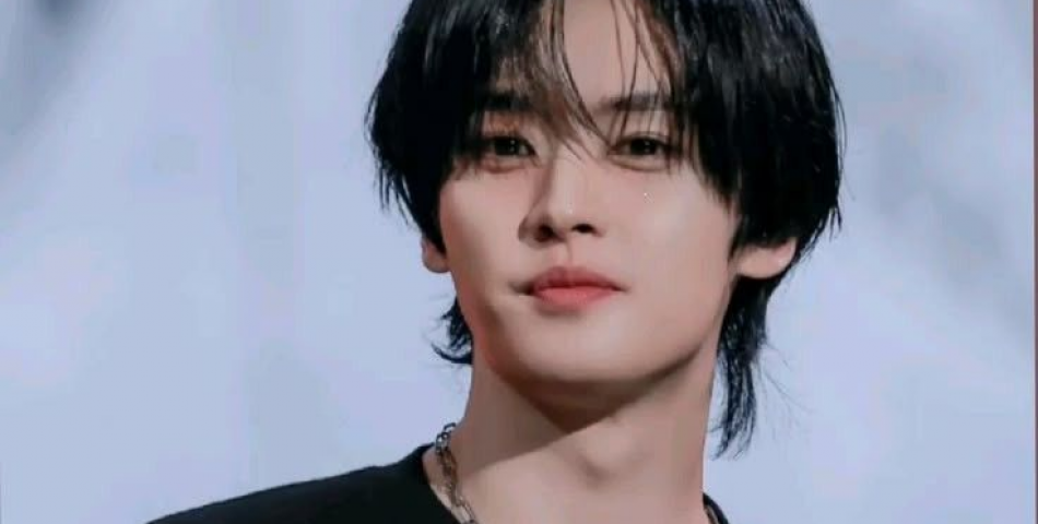 Lee Know των Stray Kids δωρίζει 100 εκατομμύρια γουόν για τους πληγέντες από τις πλημμύρες στο Νεπάλ