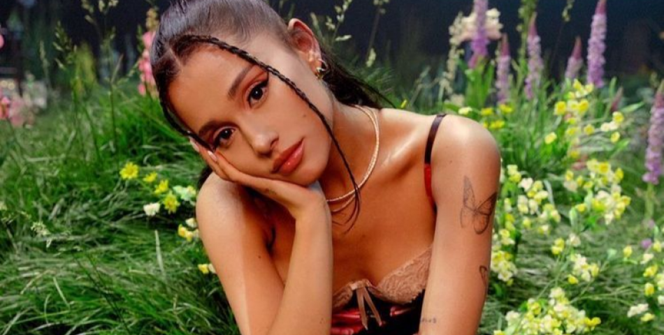 Η Ariana Grande κινείται νομικά κατά χάκερ για τις διαρροές ακυκλοφόρητης μουσικής και προσωπικού υλικού