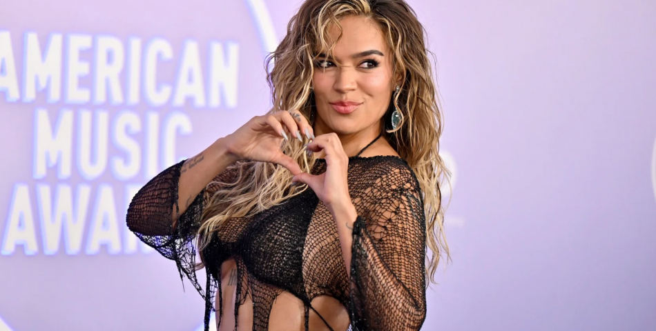 ​Karol G: Το «BbY WOW» επιστρέφει στο Νο. 1 των παγκόσμιων charts του Billboard