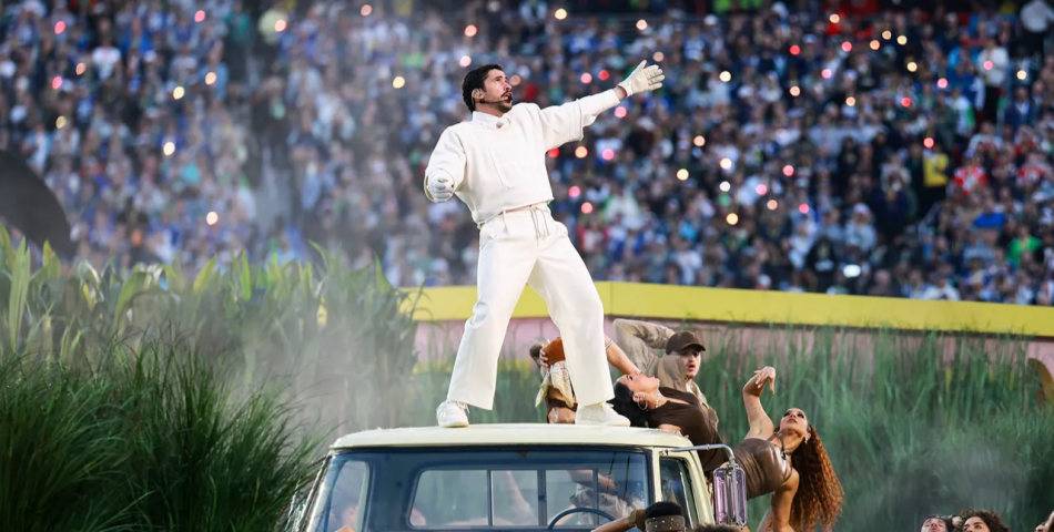 Emmy Awards 2026: Ο Bad Bunny σαρώνει με 7 βραβεία και γράφει ιστορία με το Super Bowl Halftime Show
