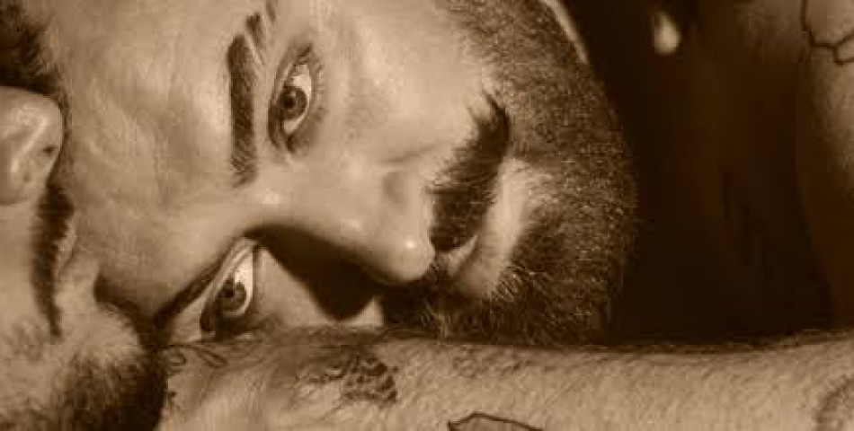 ​ Sam Smith: Επιστρέφει με το «Hazel Eyes» και μια πιο προσωπική μουσική εξομολόγηση