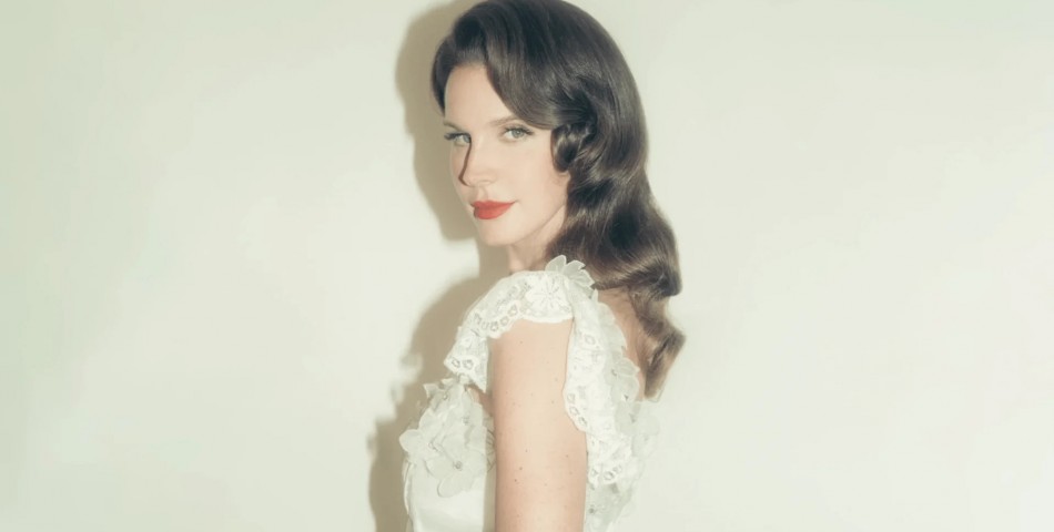 Lana Del Rey: Διπλή δισκογραφική επιστροφή με το «Stove» και ένα δεύτερο άλμπουμ έκπληξη 