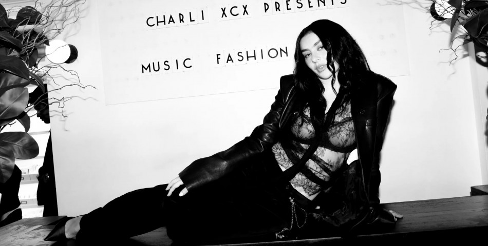 Charli xcx: Το «Music, Fashion, Film» σηματοδοτεί μια νέα δημιουργική εποχή μετά το «Brat»