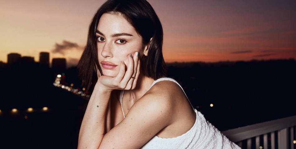 Gracie Abrams: «Δεν φανταζόμουν ποτέ ότι θα γινόμουν ηθοποιός» – Το μεγάλο βήμα από τη μουσική στον κινηματογράφο
